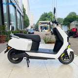 High Quality YUNRON TECH Vintage Motorcycles 2000W 72V 32AH Lead Acid Battery Max Speed 65km/h Electric Scooters